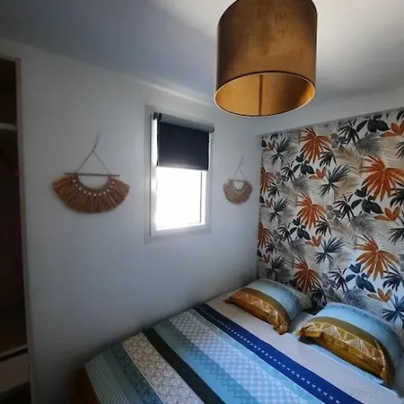 En Bas De Fréjus